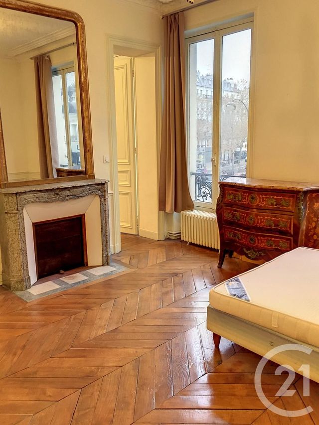 Appartement F3 à vendre - 3 pièces - 73.1 m2 - PARIS - 75010 - ILE-DE-FRANCE - Century 21 Magenta La Fayette