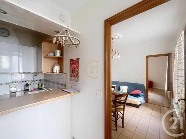 Appartement F3 à vendre - 3 pièces - 49.1 m2 - PARIS - 75010 - ILE-DE-FRANCE - Century 21 Magenta La Fayette