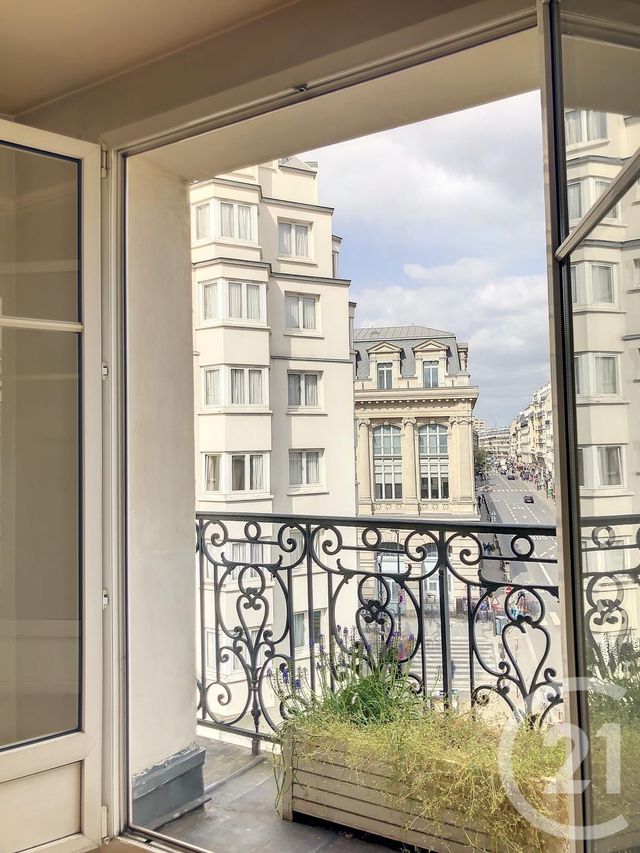  - PARIS - 