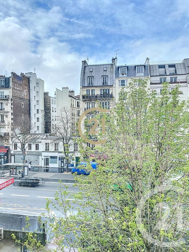 Appartement T4 à vendre - 4 pièces - 93.0 m2 - PARIS - 75018 - ILE-DE-FRANCE - Century 21 Magenta La Fayette
