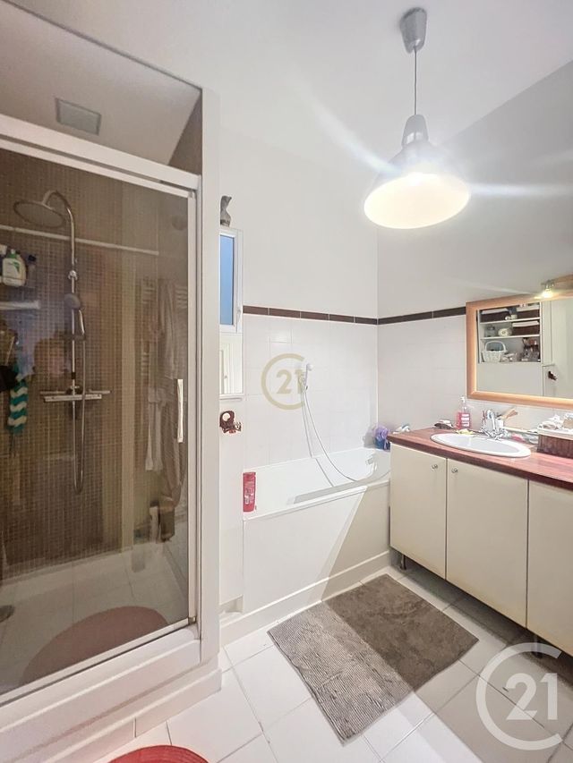 Appartement F6 à vendre - 6 pièces - 134.0 m2 - PARIS - 75010 - ILE-DE-FRANCE - Century 21 Magenta La Fayette