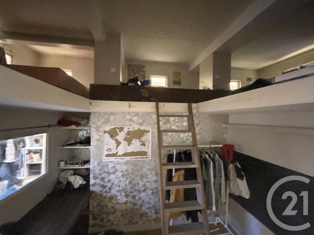 Appartement Duplex à vendre - 4 pièces - 82.0 m2 - PARIS - 75018 - ILE-DE-FRANCE - Century 21 Magenta La Fayette