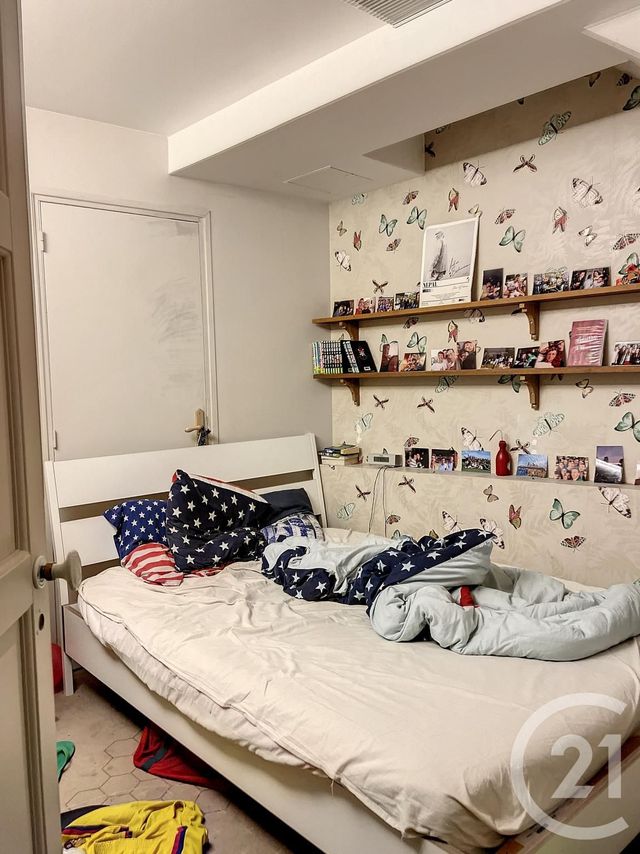 Appartement Duplex à vendre - 4 pièces - 82.0 m2 - PARIS - 75018 - ILE-DE-FRANCE - Century 21 Magenta La Fayette