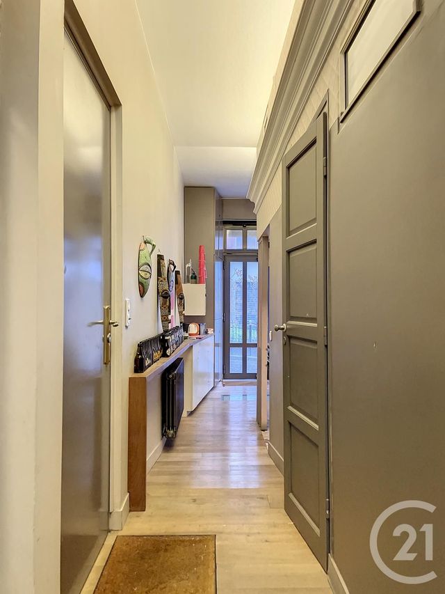 Appartement Duplex à vendre - 4 pièces - 82.0 m2 - PARIS - 75018 - ILE-DE-FRANCE - Century 21 Magenta La Fayette