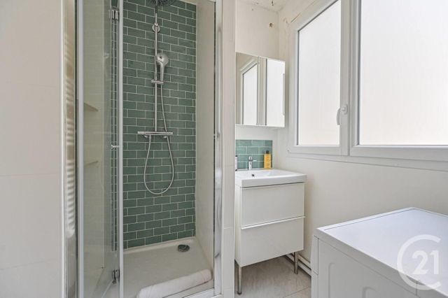 Appartement F3 à vendre - 3 pièces - 52.0 m2 - PARIS - 75010 - ILE-DE-FRANCE - Century 21 Magenta La Fayette