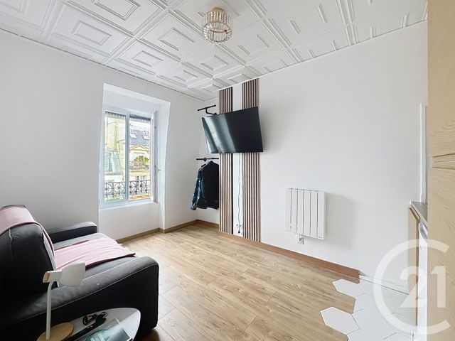 Appartement Studette à vendre - 1 pièce - 14.0 m2 - PARIS - 75010 - ILE-DE-FRANCE - Century 21 Magenta La Fayette
