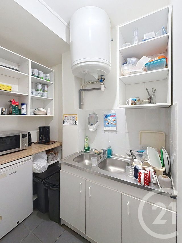 Appartement F3 à vendre - 3 pièces - 55.0 m2 - PARIS - 75010 - ILE-DE-FRANCE - Century 21 Magenta La Fayette