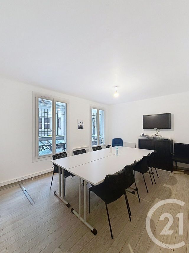 Appartement F3 à vendre - 3 pièces - 55.0 m2 - PARIS - 75010 - ILE-DE-FRANCE - Century 21 Magenta La Fayette