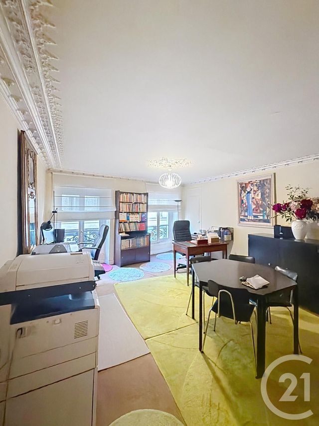 Appartement Local à vendre - 4 pièces - 100.1 m2 - PARIS - 75010 - ILE-DE-FRANCE - Century 21 Magenta La Fayette