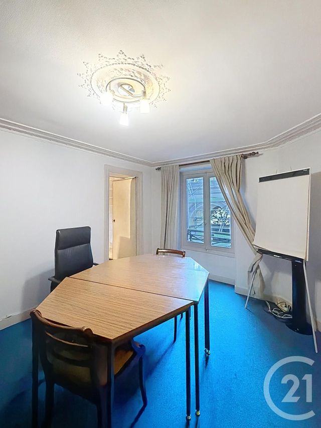 Appartement Local à vendre - 4 pièces - 100.1 m2 - PARIS - 75010 - ILE-DE-FRANCE - Century 21 Magenta La Fayette