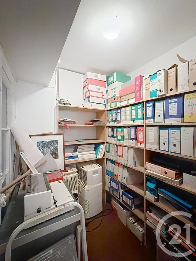 Appartement Local à vendre - 4 pièces - 100.1 m2 - PARIS - 75010 - ILE-DE-FRANCE - Century 21 Magenta La Fayette