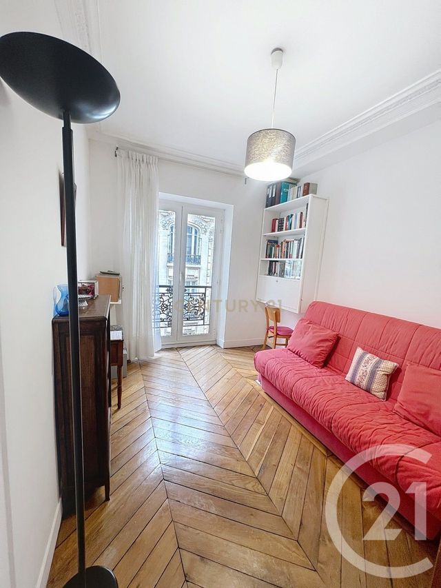 Appartement T3 à vendre - 3 pièces - 47.3 m2 - PARIS - 75010 - ILE-DE-FRANCE - Century 21 Magenta La Fayette