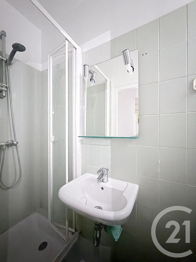 Appartement F3 à vendre - 3 pièces - 48.26 m2 - PARIS - 75010 - ILE-DE-FRANCE - Century 21 Magenta La Fayette