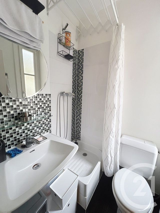 Appartement T4 à vendre - 3 pièces - 58.0 m2 - PARIS - 75010 - ILE-DE-FRANCE - Century 21 Magenta La Fayette