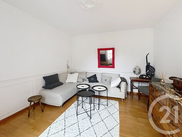 Appartement T4 à vendre - 3 pièces - 58.0 m2 - PARIS - 75010 - ILE-DE-FRANCE - Century 21 Magenta La Fayette