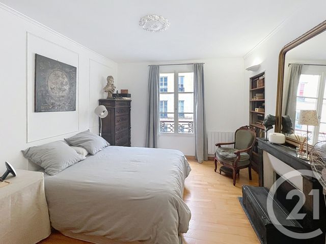 Appartement T4 à vendre - 3 pièces - 58.0 m2 - PARIS - 75010 - ILE-DE-FRANCE - Century 21 Magenta La Fayette