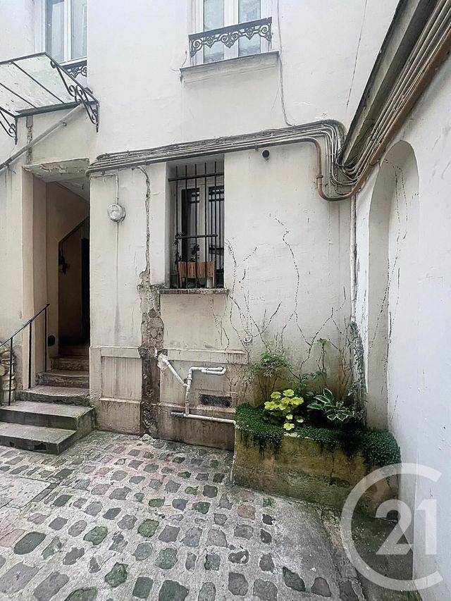 Appartement Studio à vendre - 1 pièce - 11.3 m2 - PARIS - 75010 - ILE-DE-FRANCE - Century 21 Magenta La Fayette