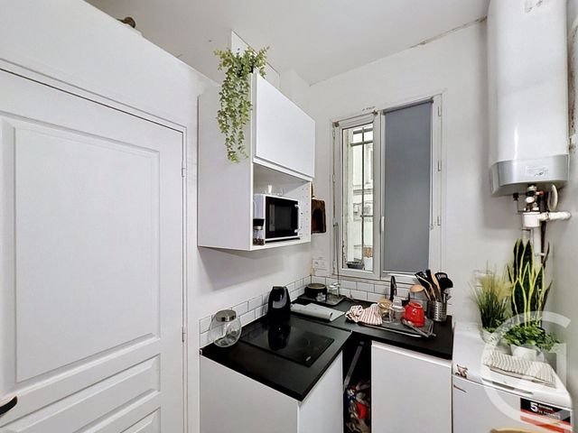 Appartement Studio à vendre - 1 pièce - 11.3 m2 - PARIS - 75010 - ILE-DE-FRANCE - Century 21 Magenta La Fayette
