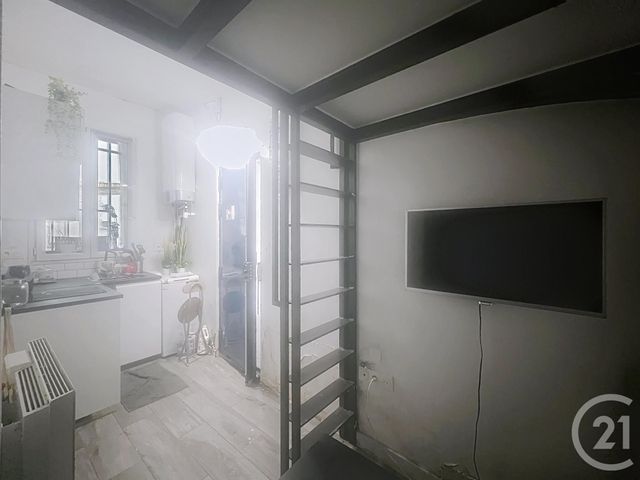 Appartement Studio à vendre - 1 pièce - 11.3 m2 - PARIS - 75010 - ILE-DE-FRANCE - Century 21 Magenta La Fayette