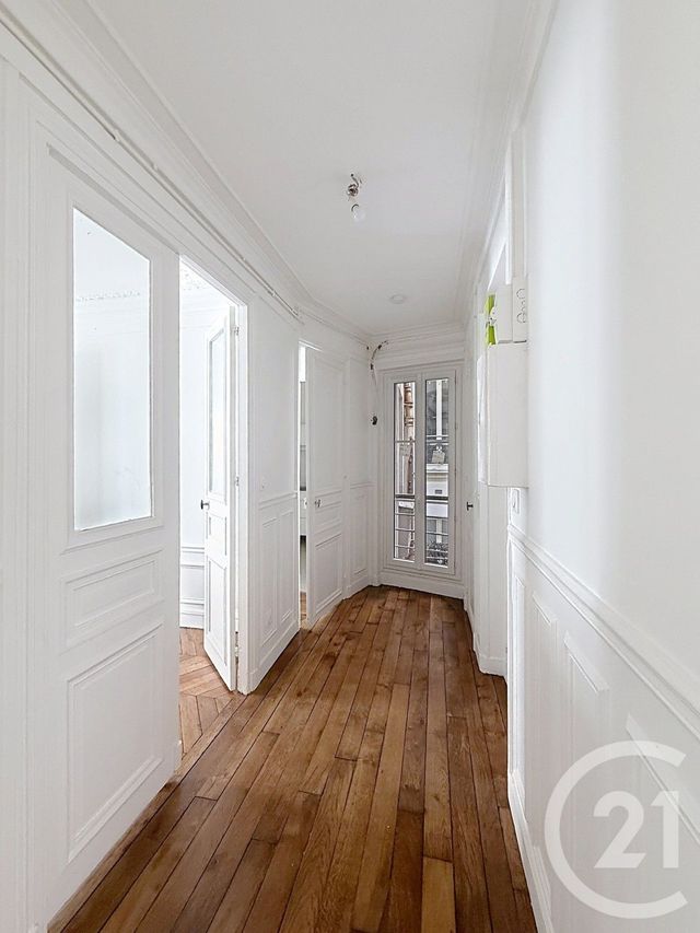 Appartement F4 à louer - 4 pièces - 60.05 m2 - PARIS - 75010 - ILE-DE-FRANCE - Century 21 Magenta La Fayette