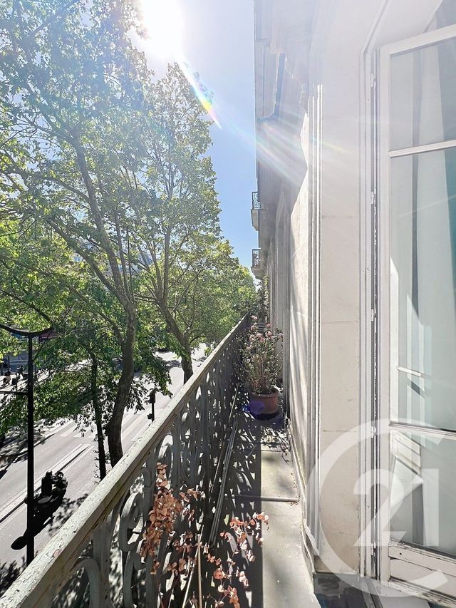 Appartement F3 à vendre - 3 pièces - 74.25 m2 - PARIS - 75010 - ILE-DE-FRANCE - Century 21 Magenta La Fayette