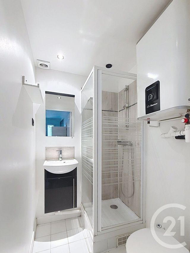Appartement F1 à vendre - 1 pièce - 24.26 m2 - PARIS - 75010 - ILE-DE-FRANCE - Century 21 Magenta La Fayette