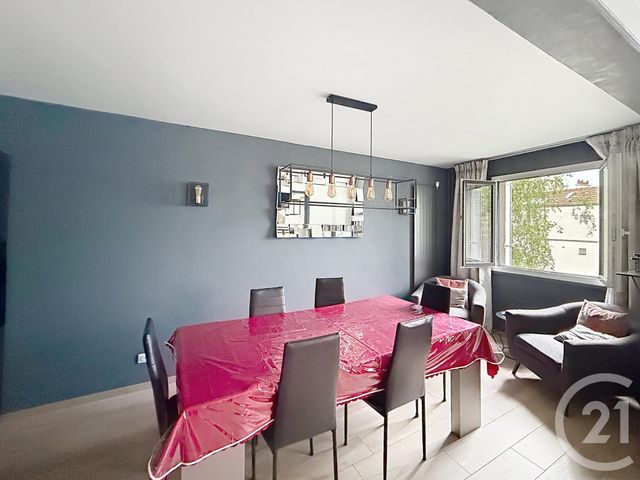 Appartement F6 à vendre - 6 pièces - 115.3 m2 - PARIS - 75019 - ILE-DE-FRANCE - Century 21 Magenta La Fayette
