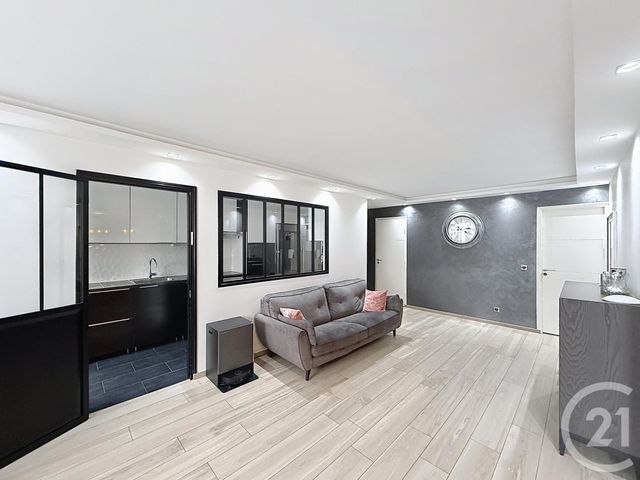 Appartement F6 à vendre - 6 pièces - 115.3 m2 - PARIS - 75019 - ILE-DE-FRANCE - Century 21 Magenta La Fayette