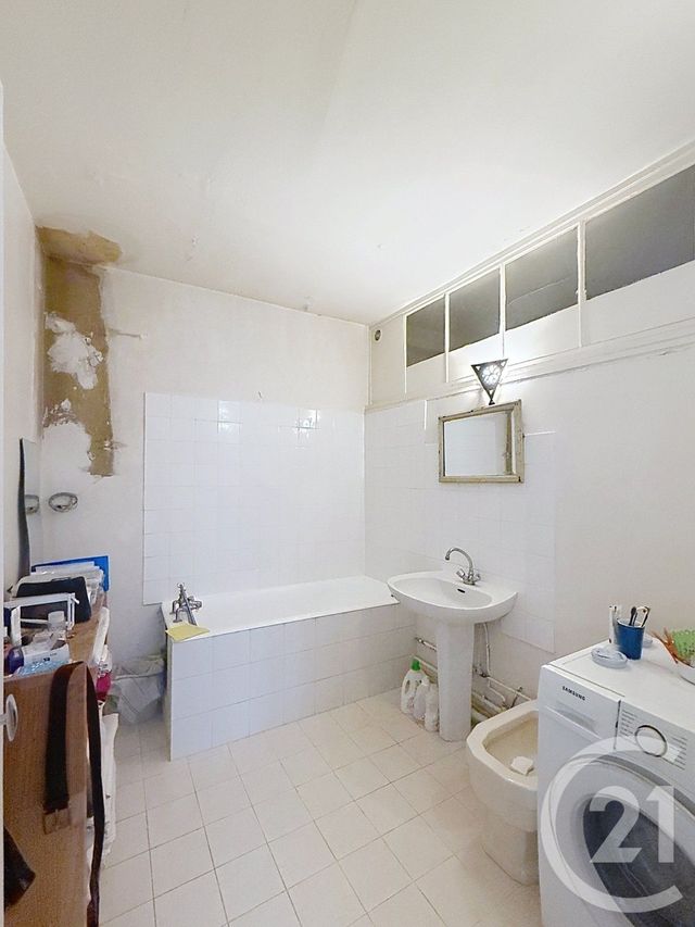 Appartement F3 à vendre - 3 pièces - 56.13 m2 - PARIS - 75010 - ILE-DE-FRANCE - Century 21 Magenta La Fayette
