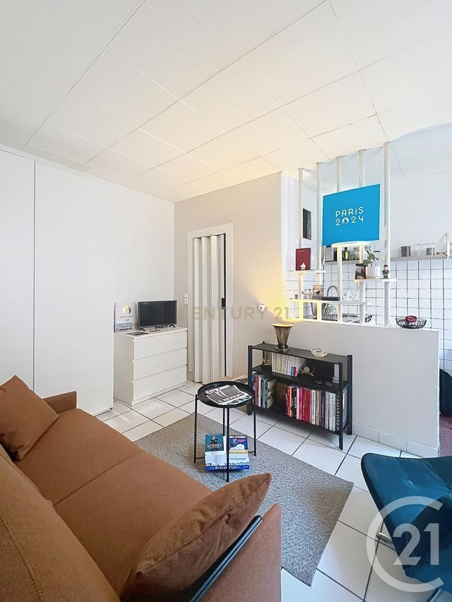 Appartement F1 à vendre - 1 pièce - 15.0 m2 - PARIS - 75018 - ILE-DE-FRANCE - Century 21 Magenta La Fayette