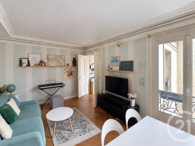 Appartement F3 à vendre - 3 pièces - 57.8 m2 - PARIS - 75010 - ILE-DE-FRANCE - Century 21 Magenta La Fayette