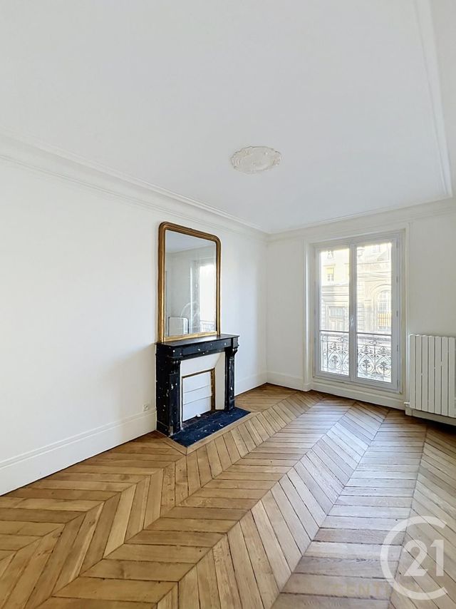 Appartement T5 à vendre - 5 pièces - 81.45 m2 - PARIS - 75010 - ILE-DE-FRANCE - Century 21 Magenta La Fayette
